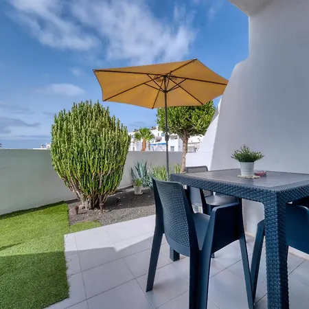 Holiday home Casa Bella - Shared Pool And Terrace By Lanzarote