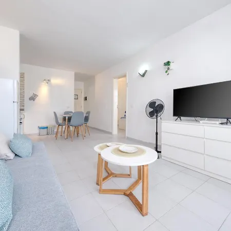 Casa Bella - Shared Pool And Terrace By Lanzarote *