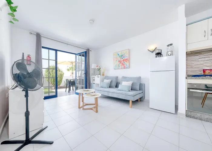 Casa Bella - Shared Pool And Terrace By Lanzarote בית נופש פוארטו דל כרמן